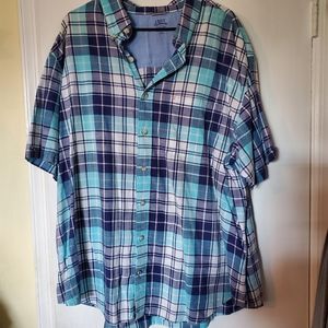 Izod Saltwater 2x relaxed classic plaid short sleeve button down shirt